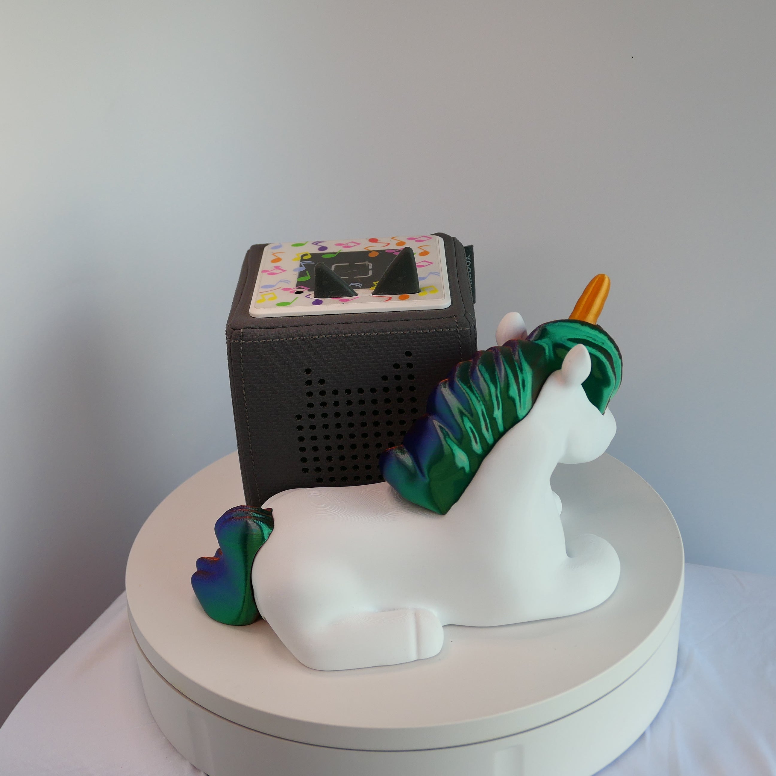 🦄 Toniebox Halterung „Sleeping Unicorn“ TriColor (Ohne Toniebox)