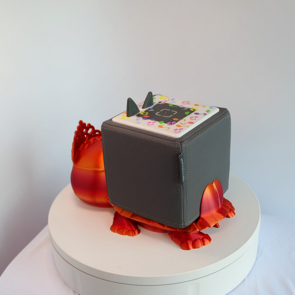 Toniebox Halterung „Royal Turtle“ – glänzend & verspielt (Ohne Toniebox)